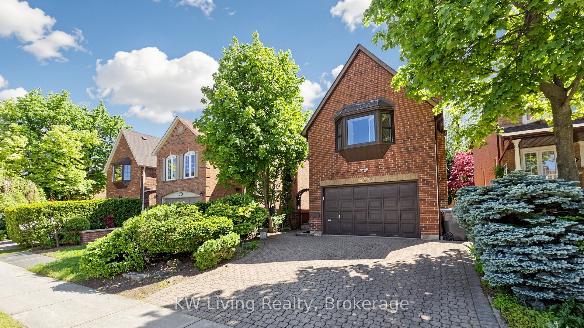 4251 Lastrada Heights, Mississauga, ON, L5C 3V1