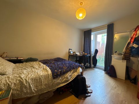 Milton Road, Southampton SO15, Room to rent