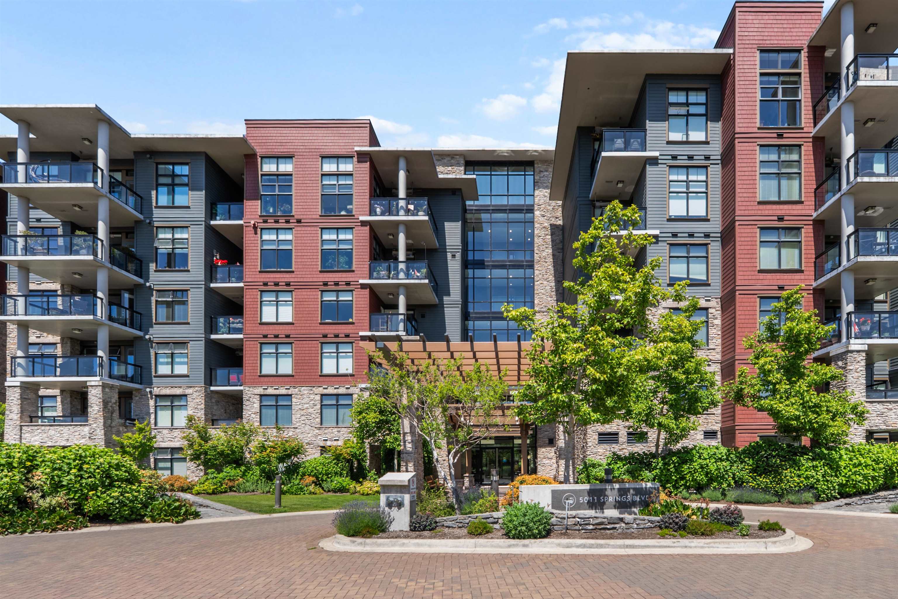 102-5011 Springs Boulevard, Tsawwassen, BC, V4M 0B6