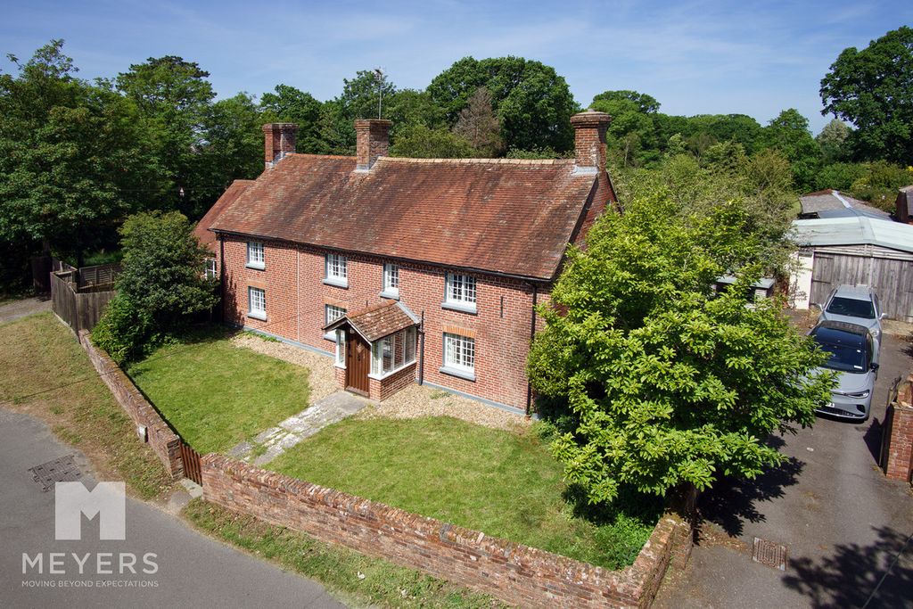 5 bed detached house for saleCowpitts Lane, Ringwood BH24