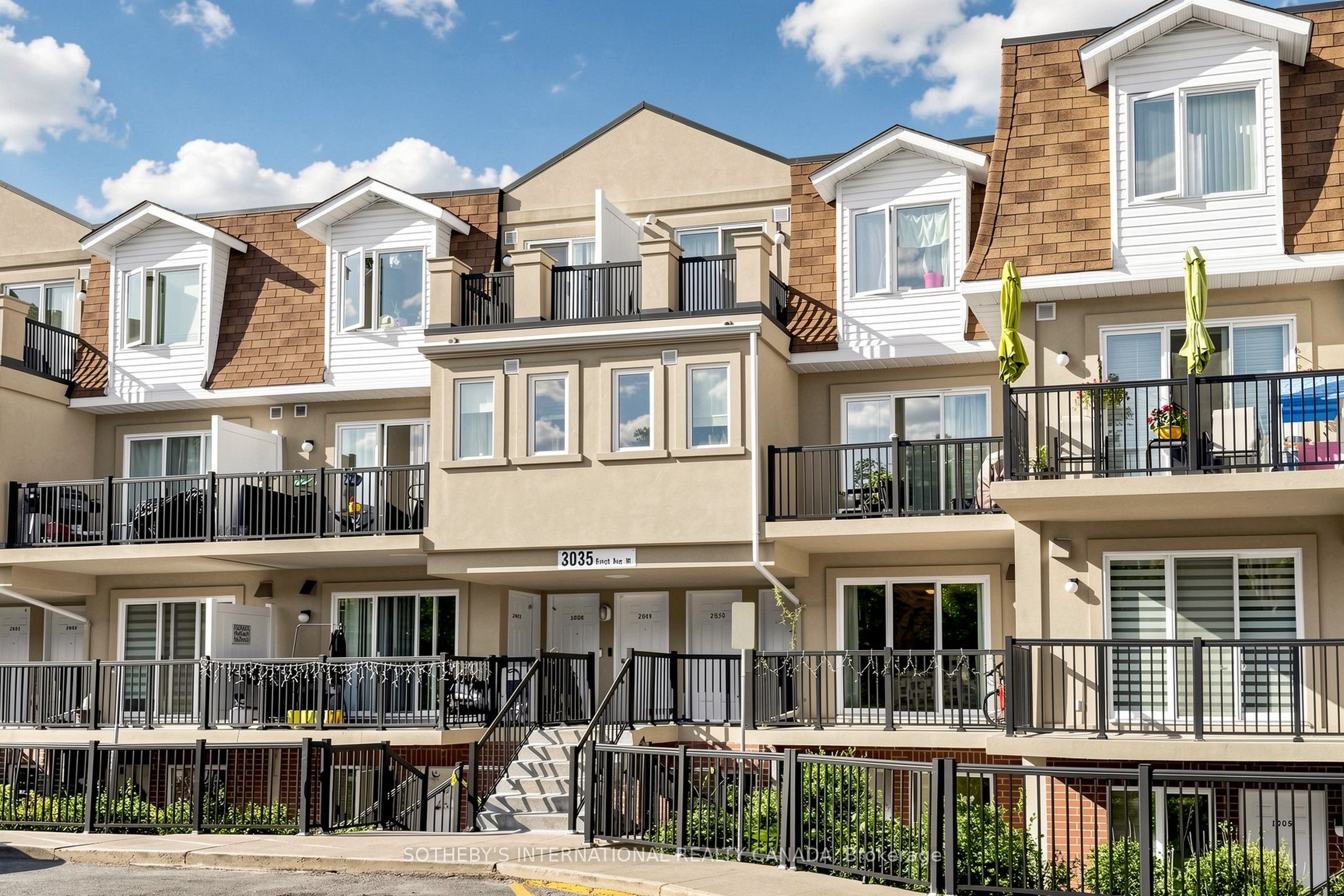 2012-3035 Finch Avenue W, Toronto, ON, M9M 0A2