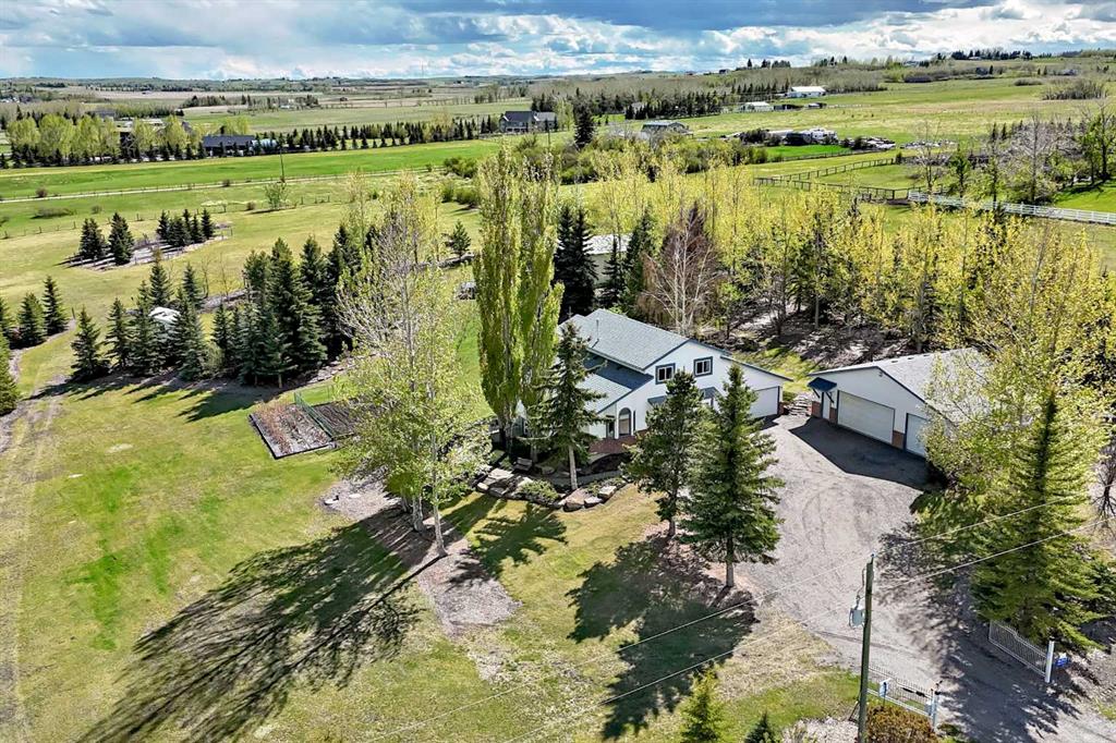 16253 262 Avenue E, De Winton, AB, T1S 4G7