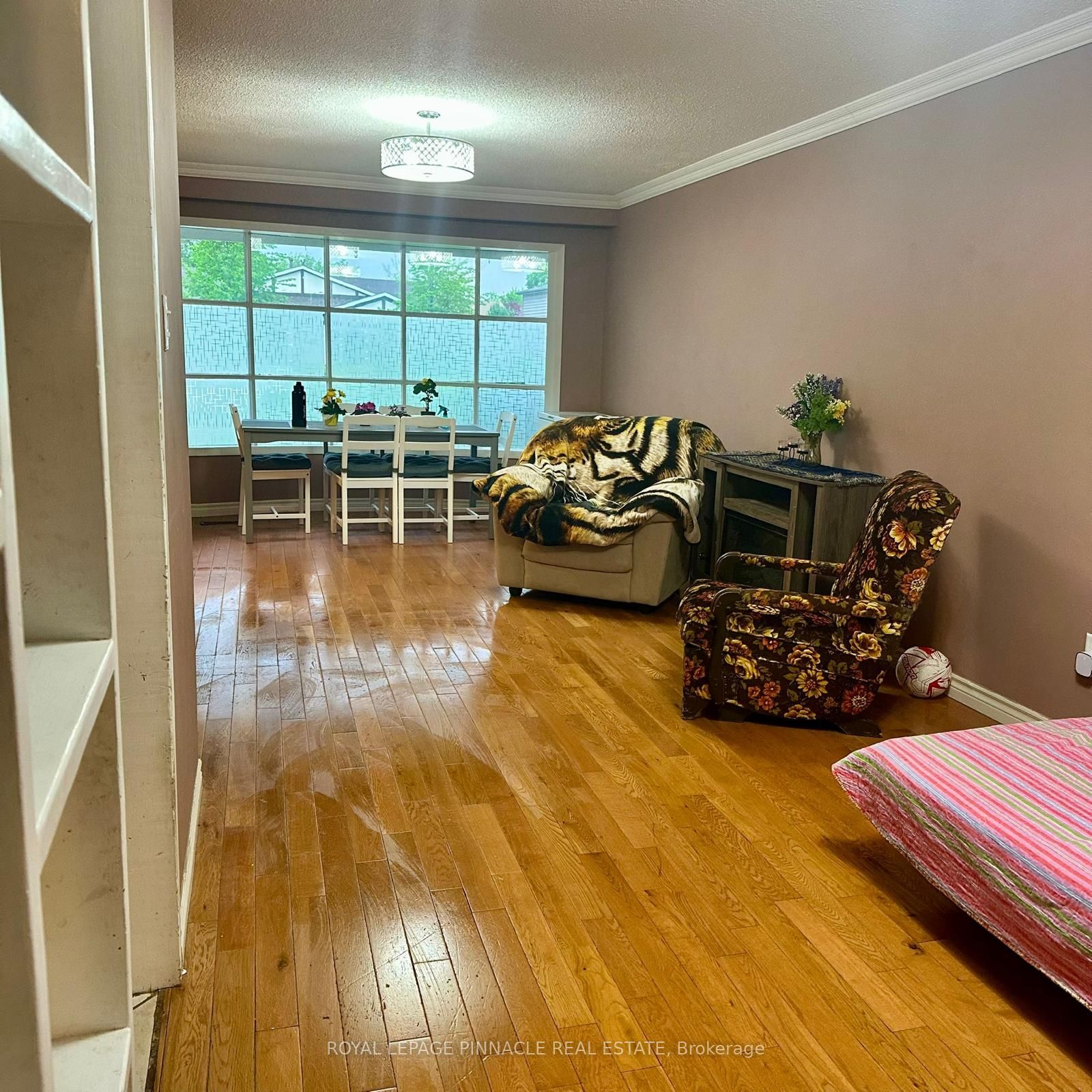 3427 Martins Pine Crescent, Mississauga, ON, L5L 1G3 photo 4