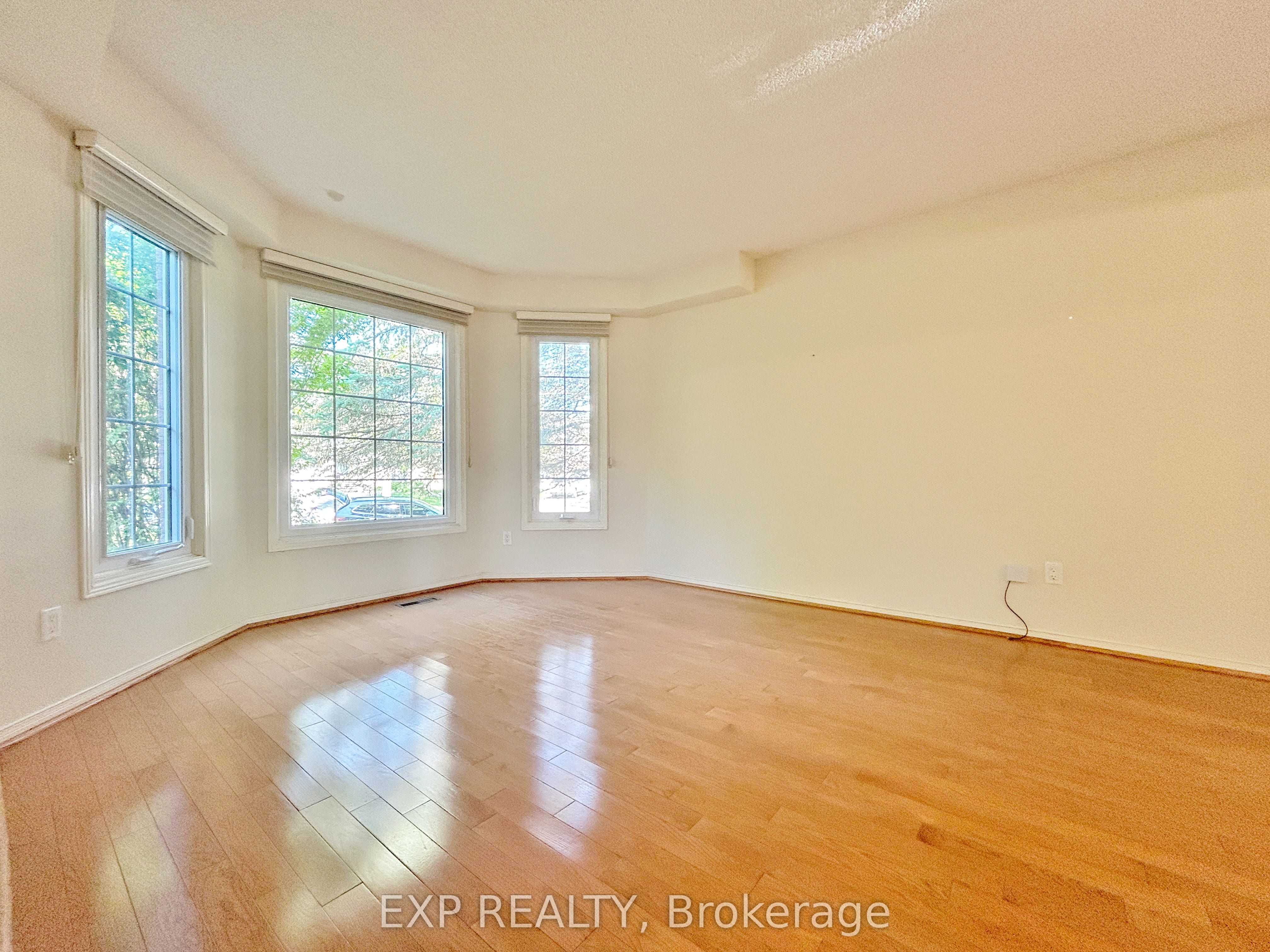 Additional image 4 of 23 Haskell Crescent, Aurora, ON, L4G 5T4