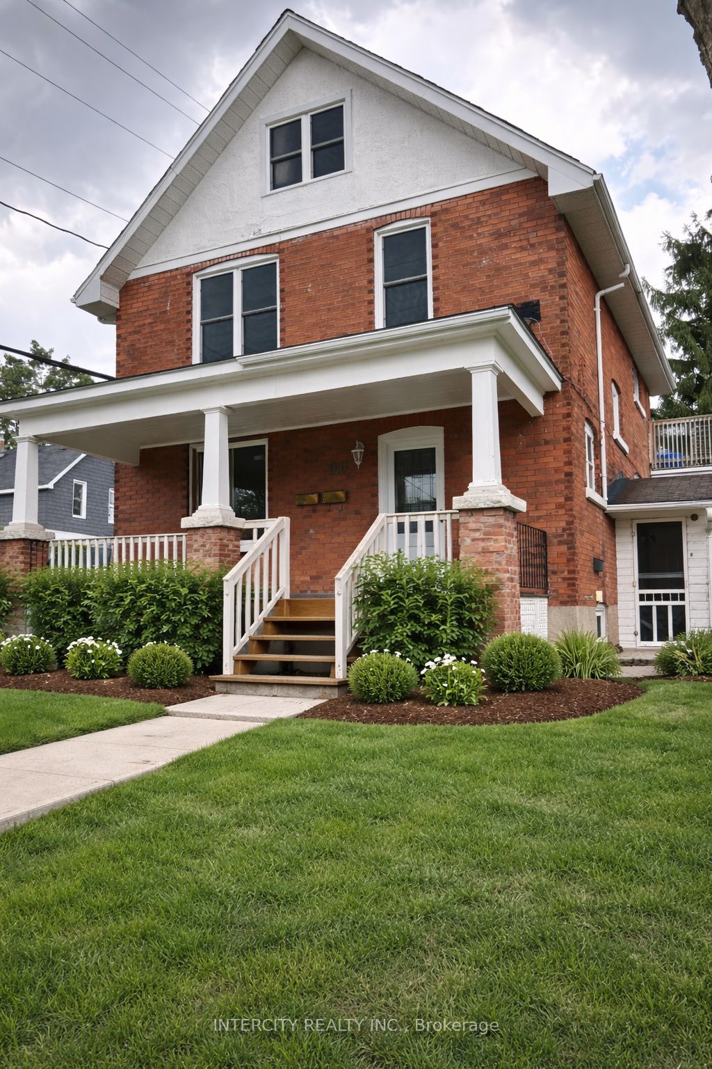 90 Coldwater Road W, Orillia, ON, L3V 5L5