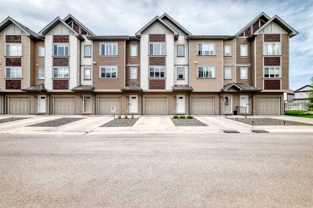 205 Copperpond Row SE, Calgary, AB, T2Z 1H3