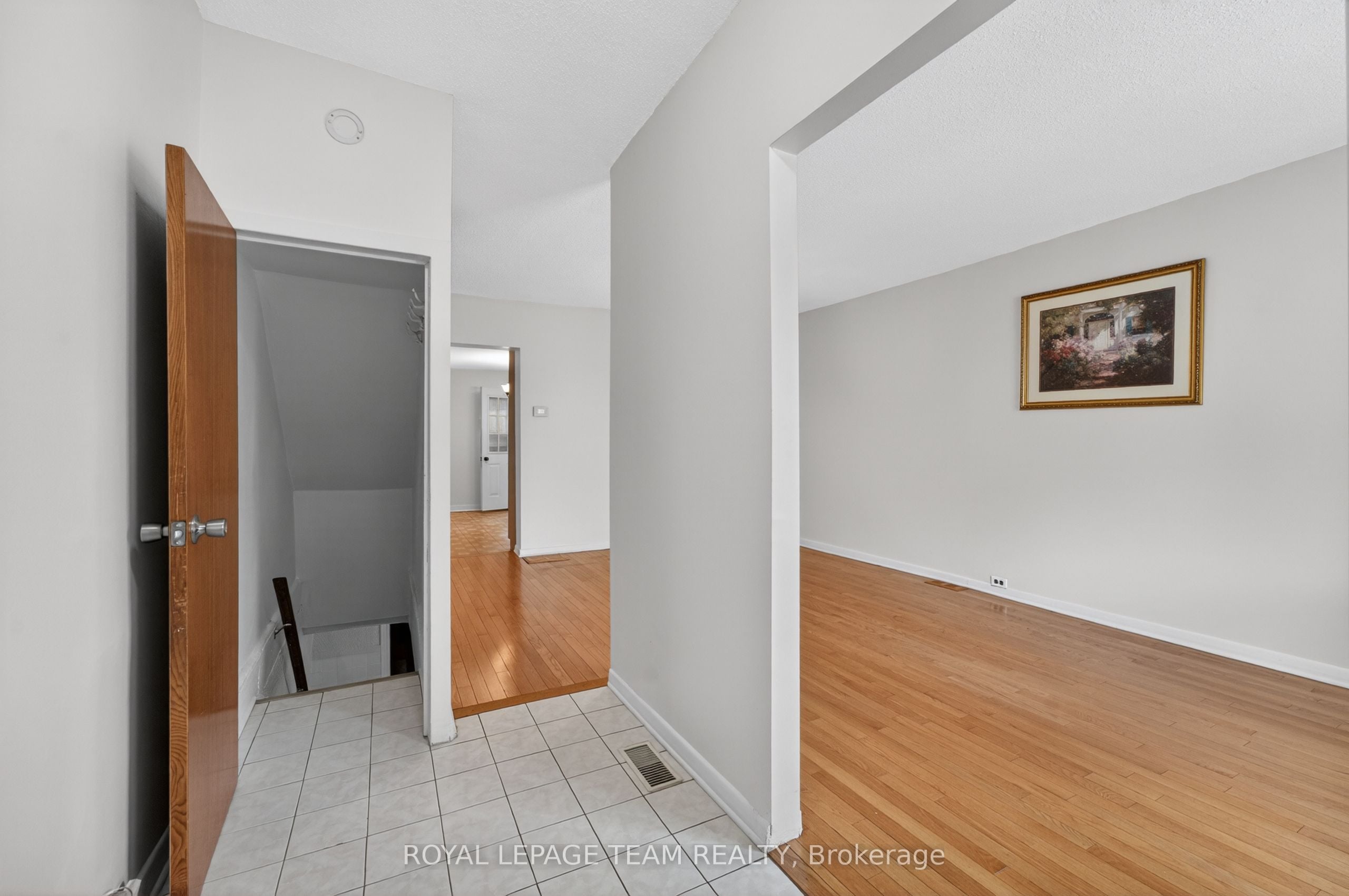 Additional image 4 of 274 Breezehill Avenue S, Ottawa, ON, K1Y 2J3