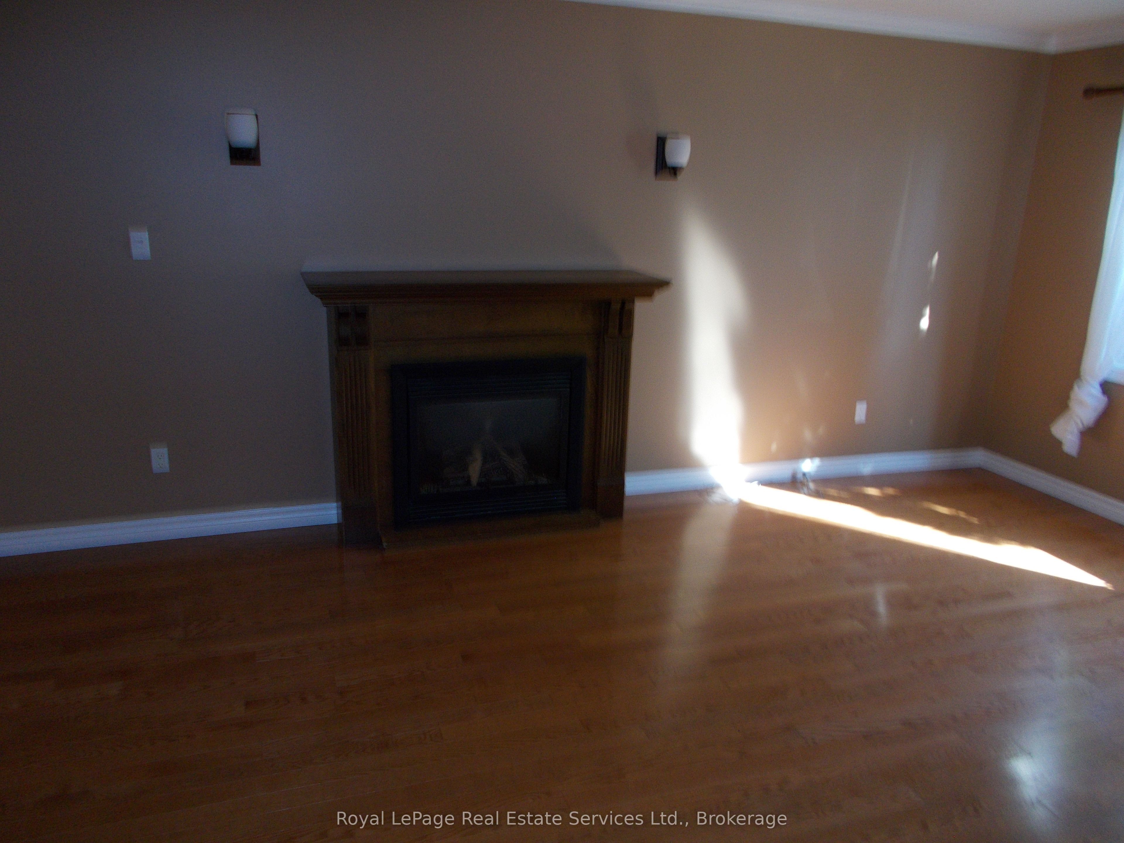 2208 Golden Briar Trail, Oakville, ON, L6H 4T8 photo 2