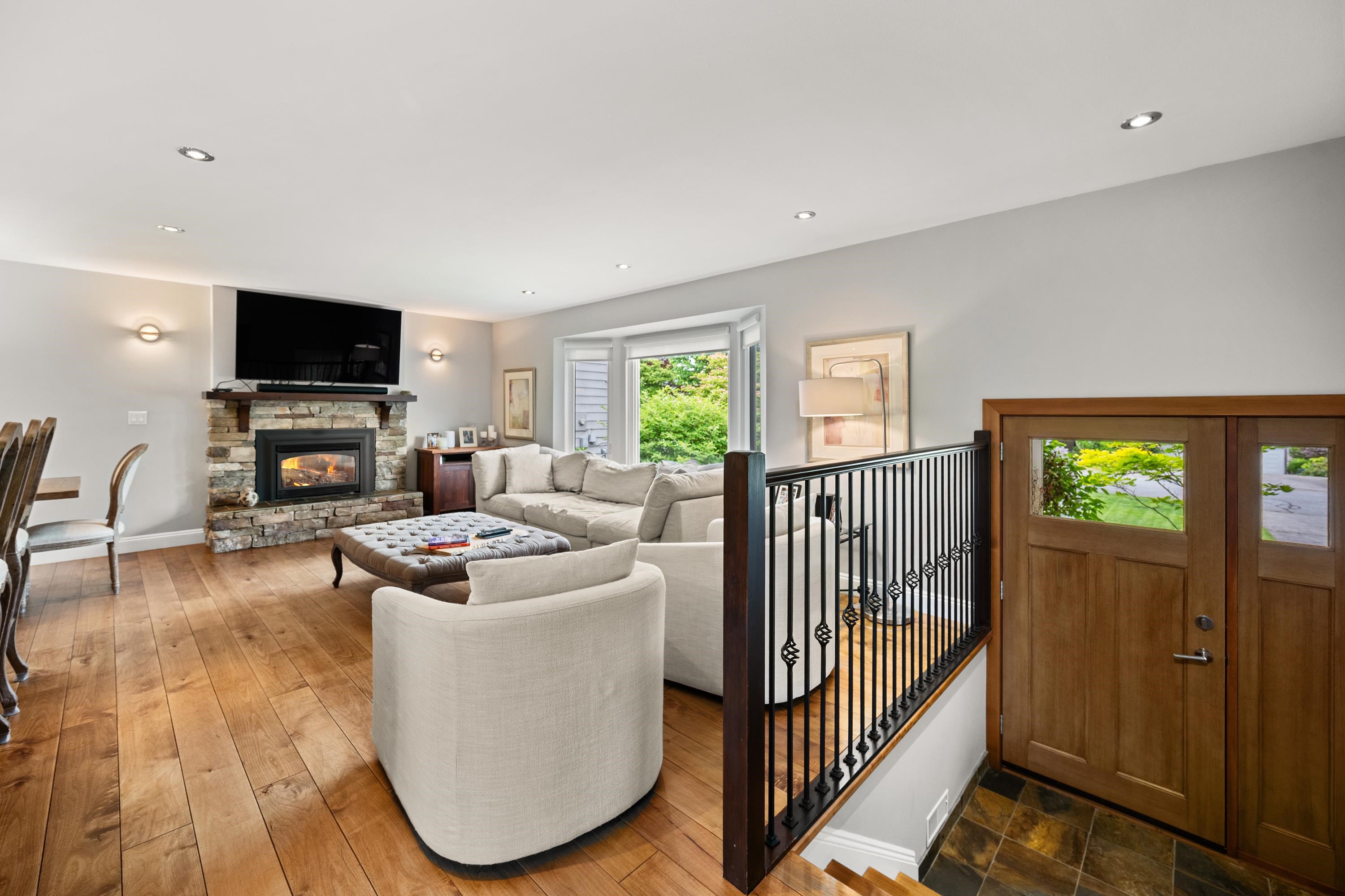 15464 Poplar Street, Surrey, BC, V4A 5H8 photo 4