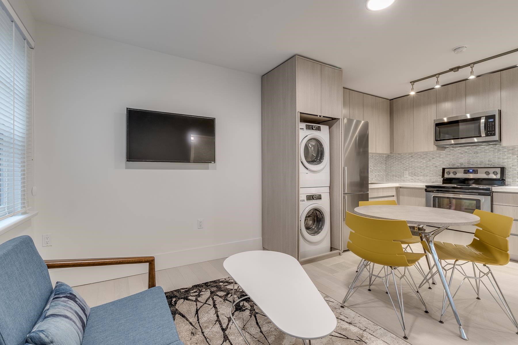 001-1425 Haro Street , Vancouver, BC, V6G 1G5 photo 2