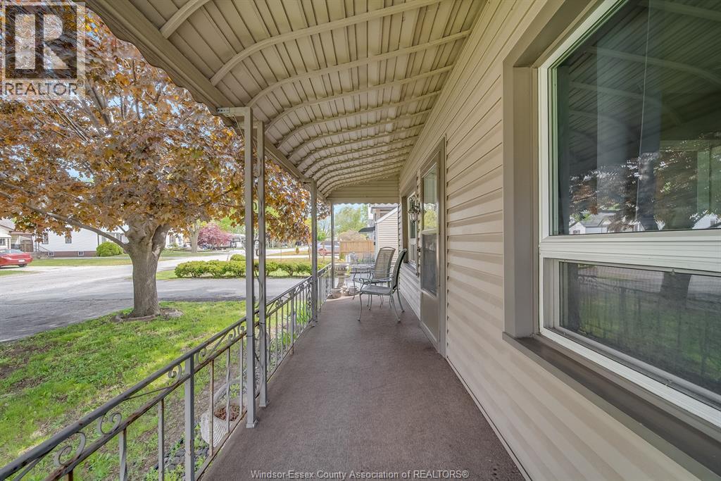 623 Edinborough , Windsor, ON, N8X3C8 photo 4
