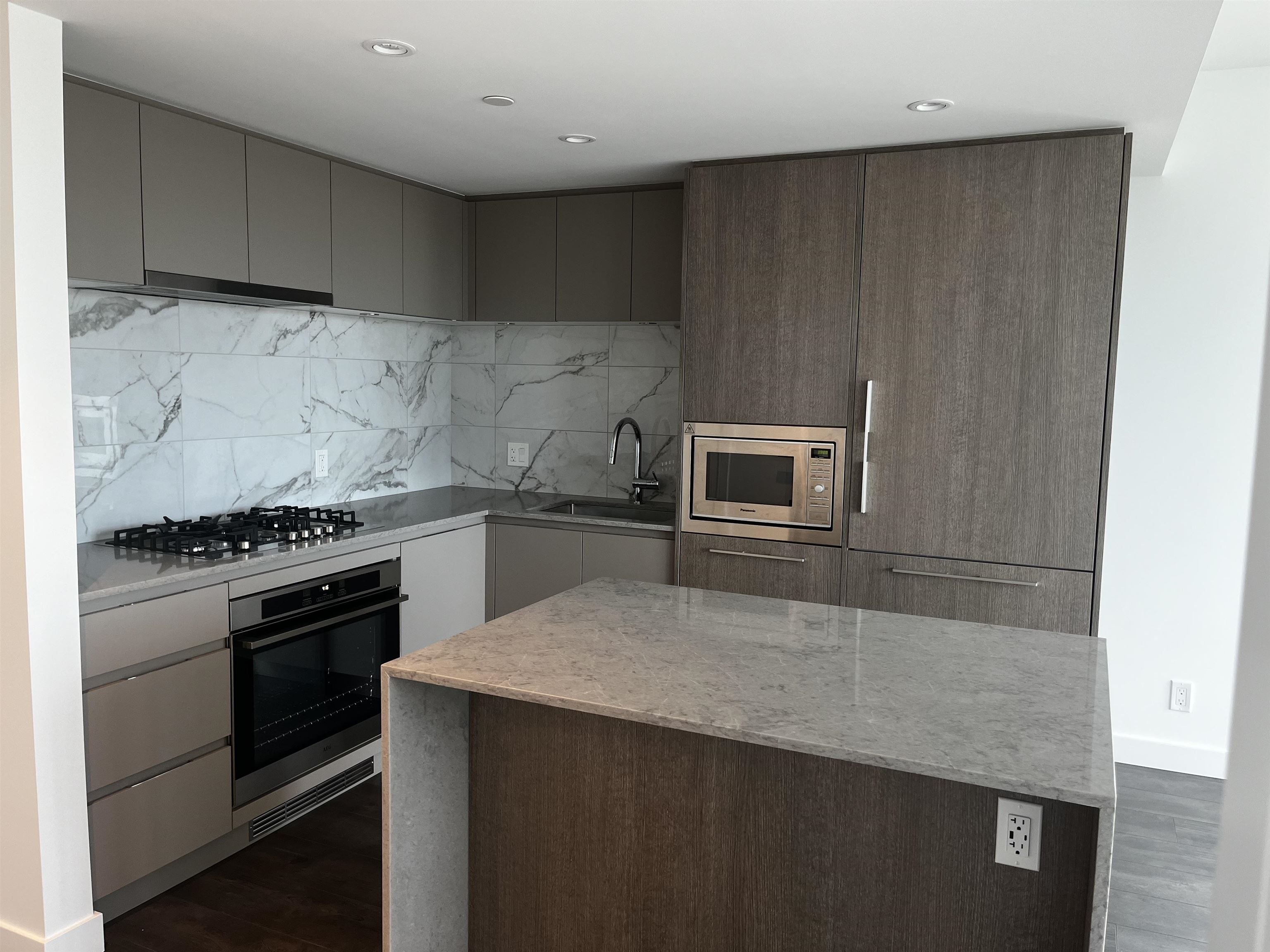 Additional image 6 of 803-1500 Fern Street, North Vancouver, BC, V7J 1H6