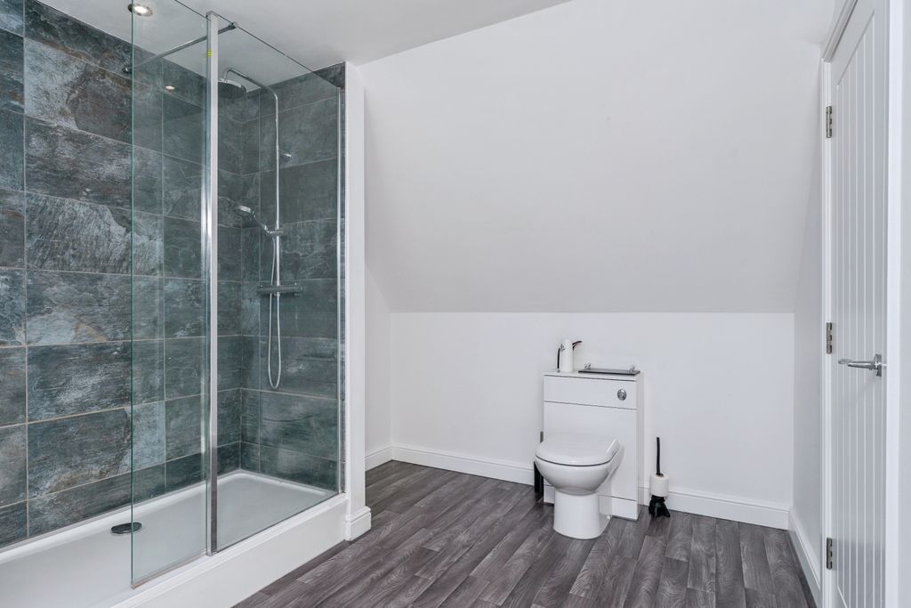 Additional image 12 of 4 bed semi-detached house for salePendyffryn Road, Rhyl LL18