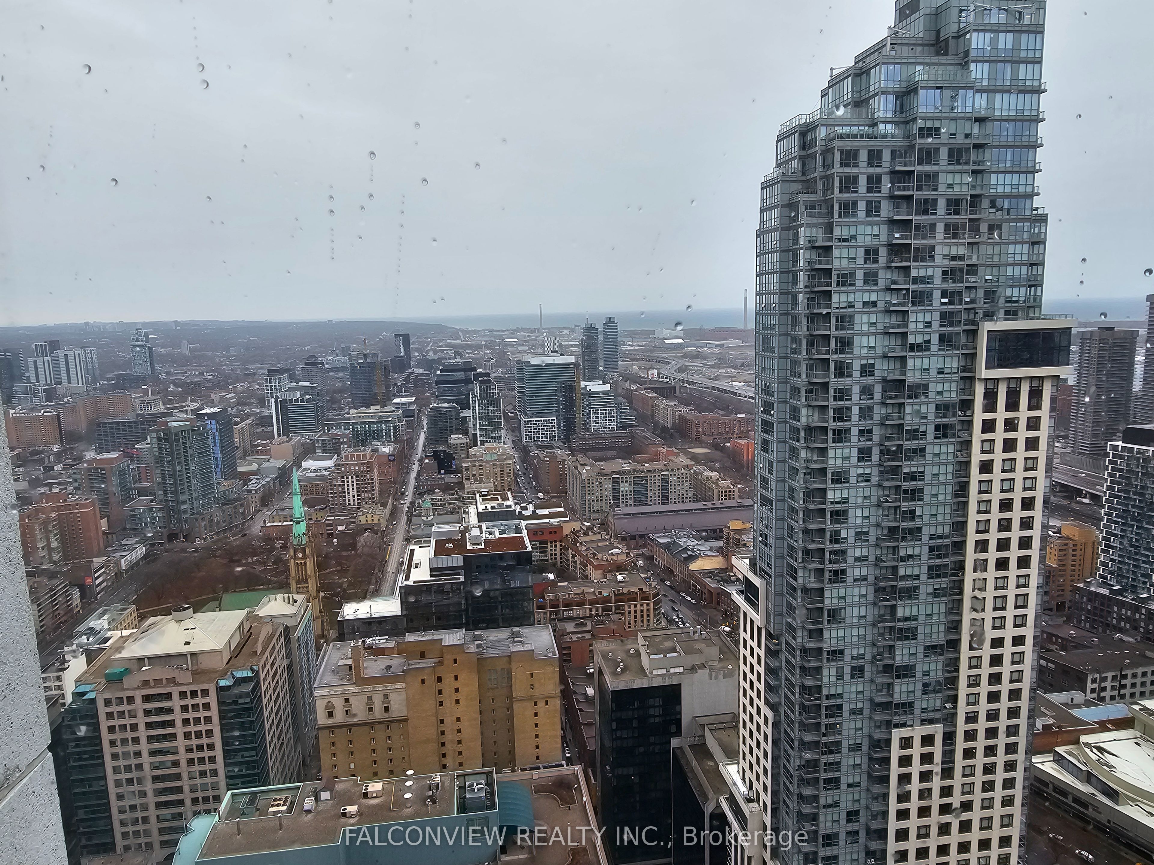 4606-1 King Street W, Toronto, ON, M5H 1A1 photo 2