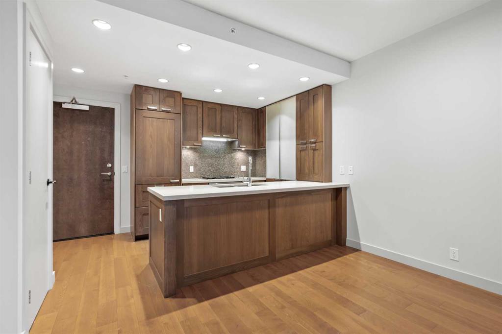 317-222 Riverfront Avenue SW, Calgary, AB, T2P 0W3 photo 4