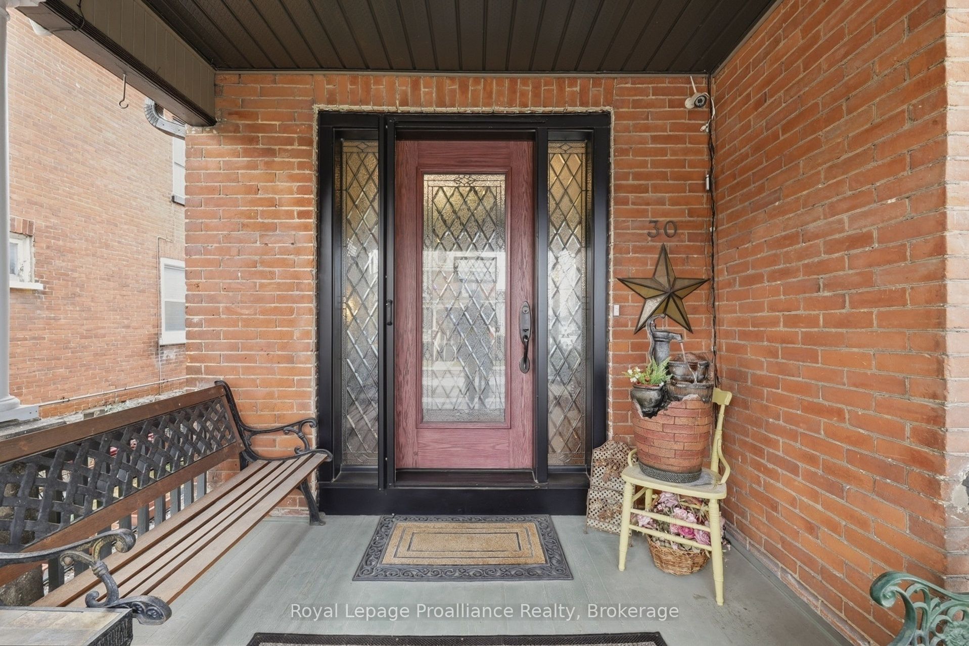 30 Catharine Street, Belleville, ON, K8P 1L5 photo 3