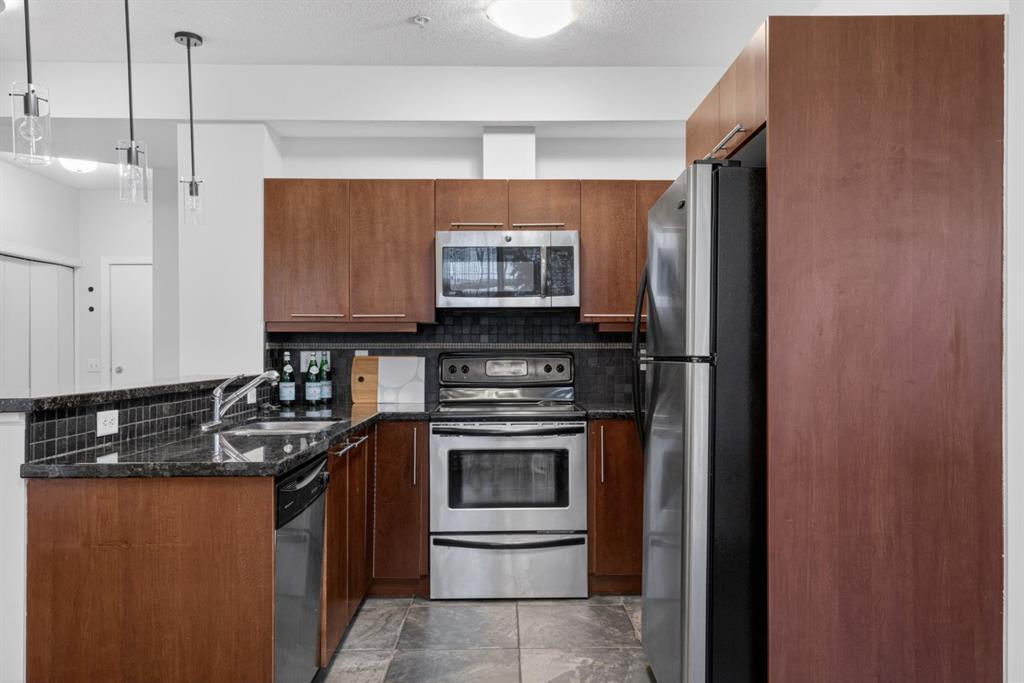 106-2420 34 Avenue SW, Calgary, AB, T2T2C8 photo 4