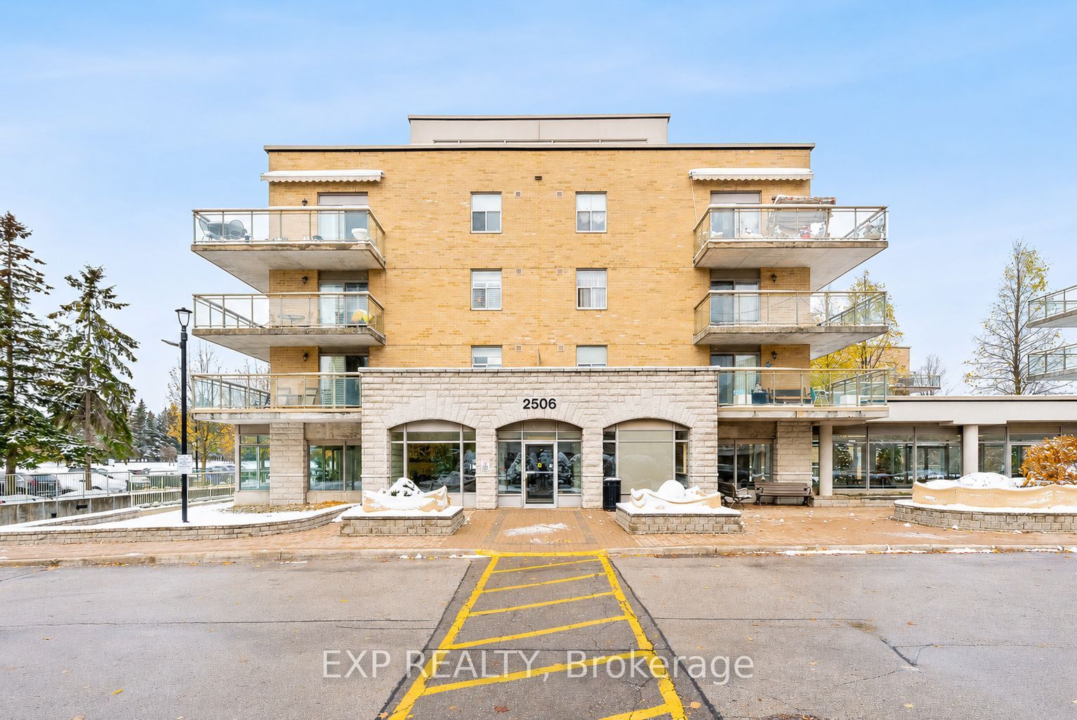 210-2506 Rutherford Road, Vaughan, ON, L4K 5N4 photo 2