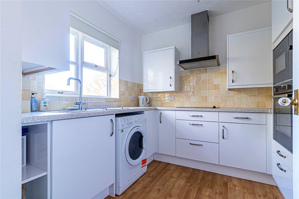 Additional image 2 of 2 bed flat for saleWatling Street, Radlett, Hertfordshire WD7