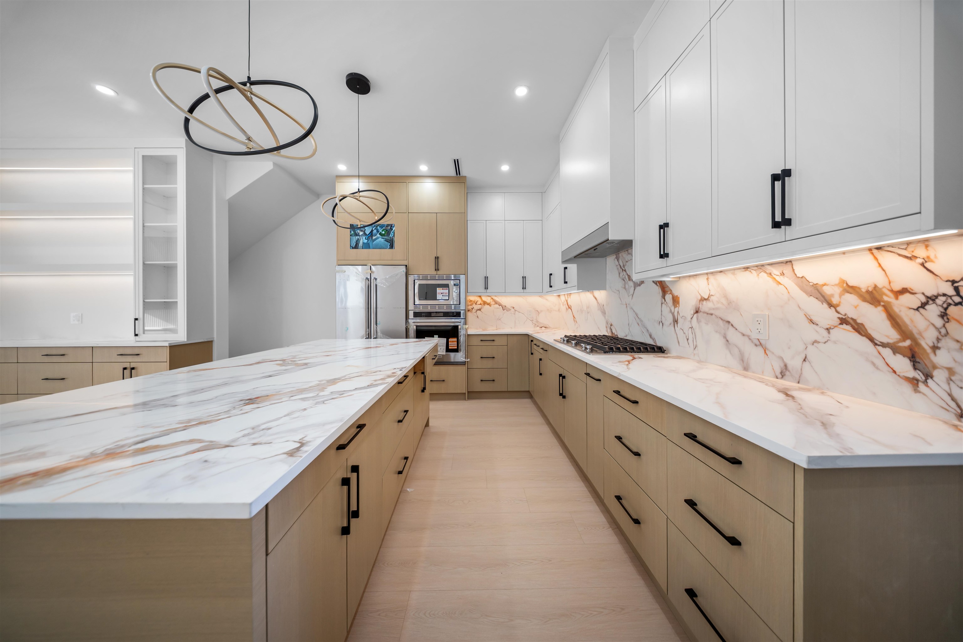 Additional image 6 of 16473 20 Avenue, Surrey, BC, V3Z 9M9