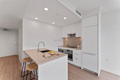 Additional image 7 of 3003-13675 107a Avenue, Surrey, BC, V3T 0X3