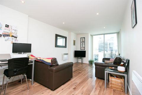 Orion, 90 Navigation Street B5