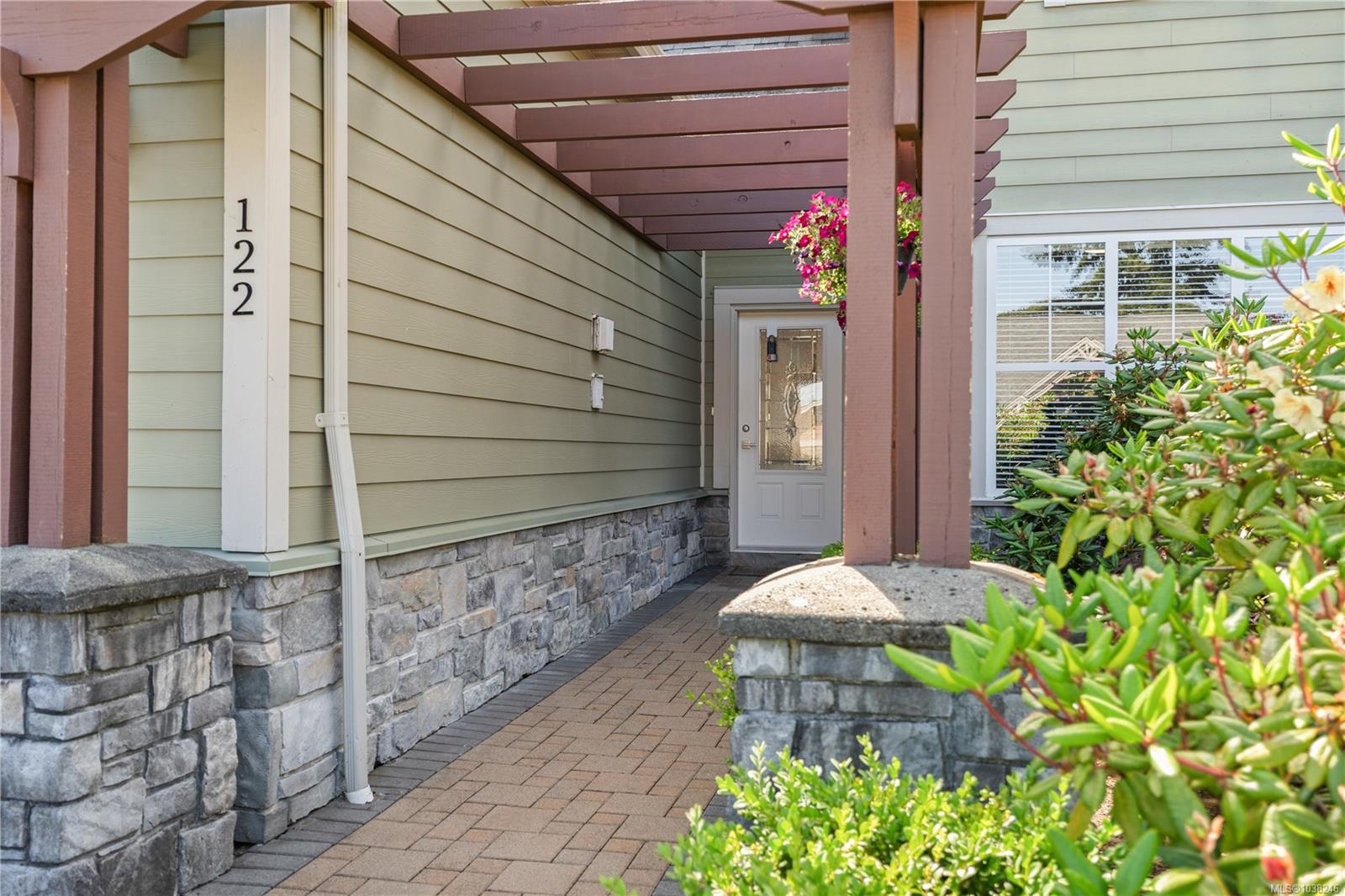 #122-945 Bear Mountain Parkway, Langford, BC, V9B 6T1 photo 3
