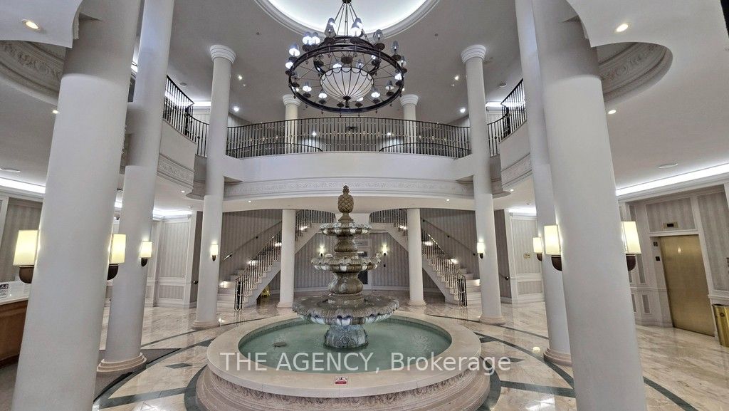 226-25 Kingsbridge Garden Circle, Mississauga, ON, L5R 4B1 photo 3