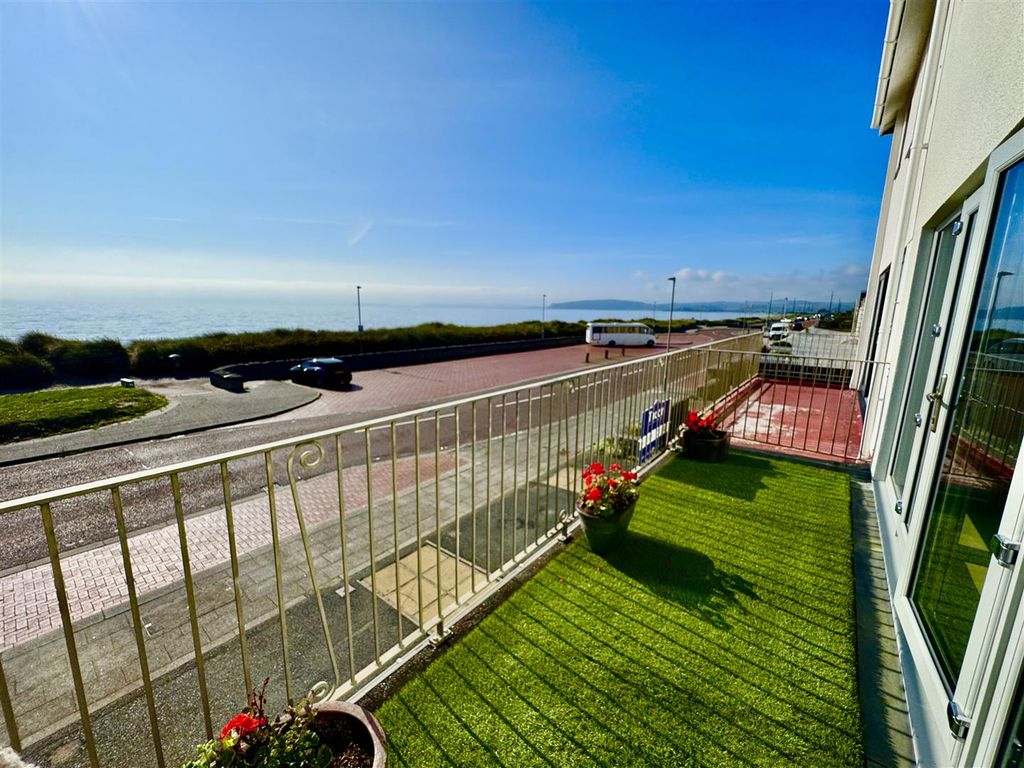 Additional image 2 of 3 bed town house for saleMin Y Mor, Pwllheli LL53