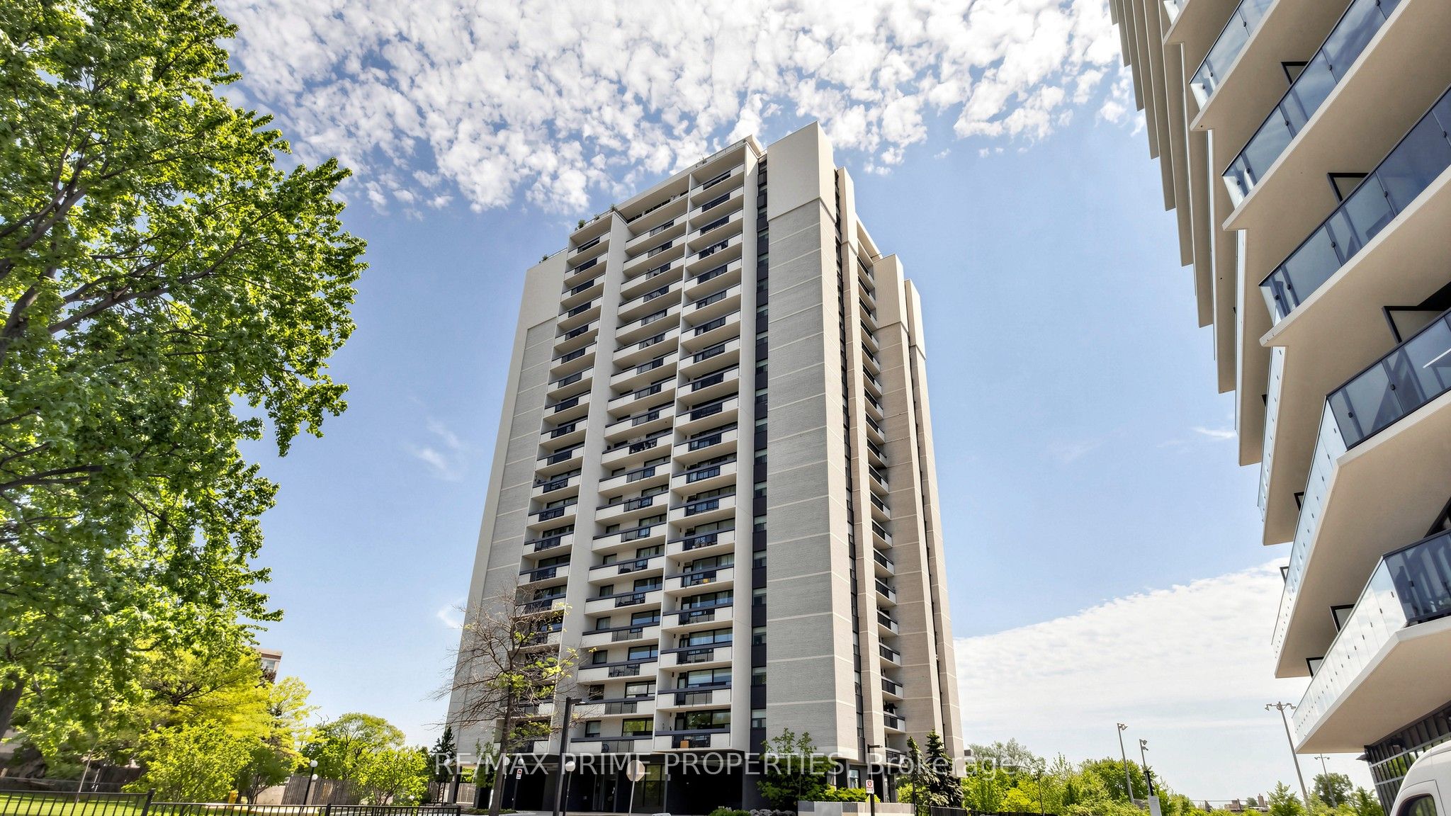 1404-1455 Lawrence Avenue W, Toronto, ON, M6L 1B1
