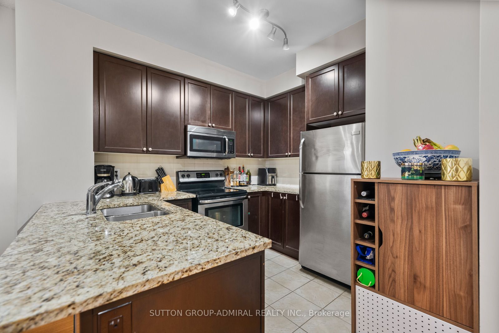 215-9255 Jane Street, Vaughan, ON, L6A 0K1 photo 5