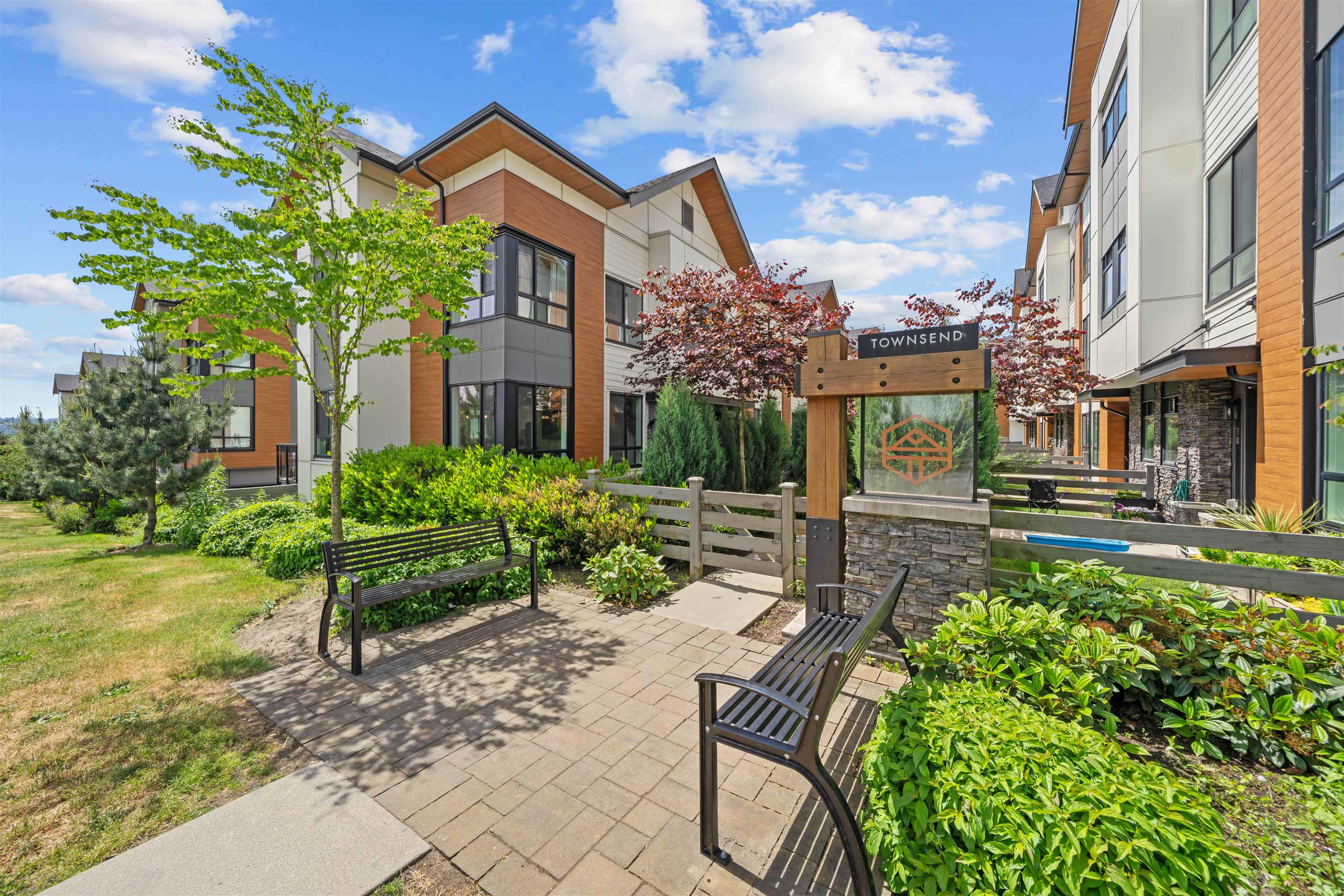 Additional image 4 of 17-15151 Edmund Drive, Surrey, BC, V3S 0B2