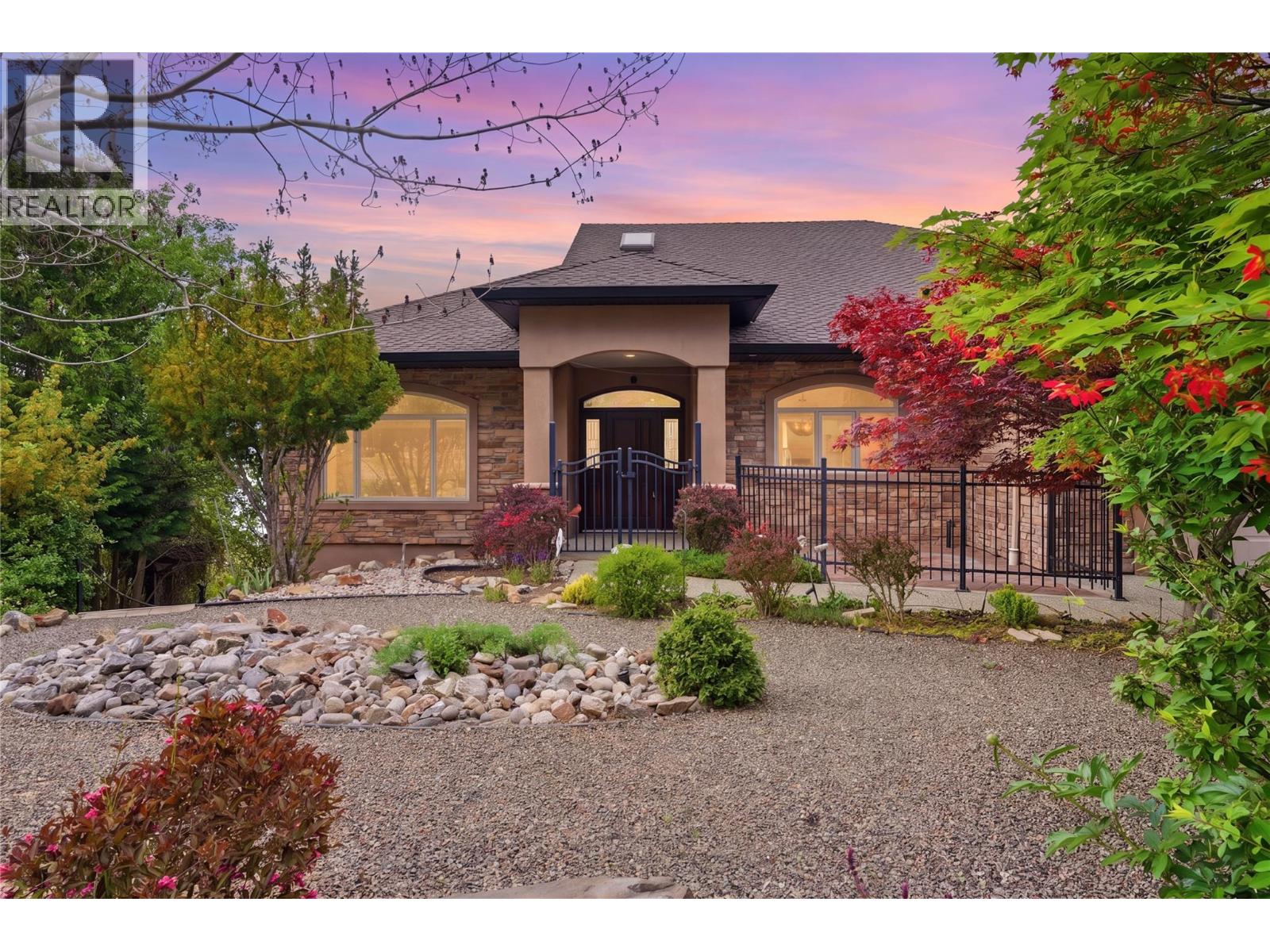Additional image 2 of 448 Viewcrest Road, Kelowna, BC, V1W4K1