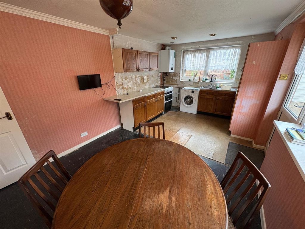 Additional image 6 of 2 bed detached bungalow for saleThe Brucks, Wateringbury, Maidstone ME18