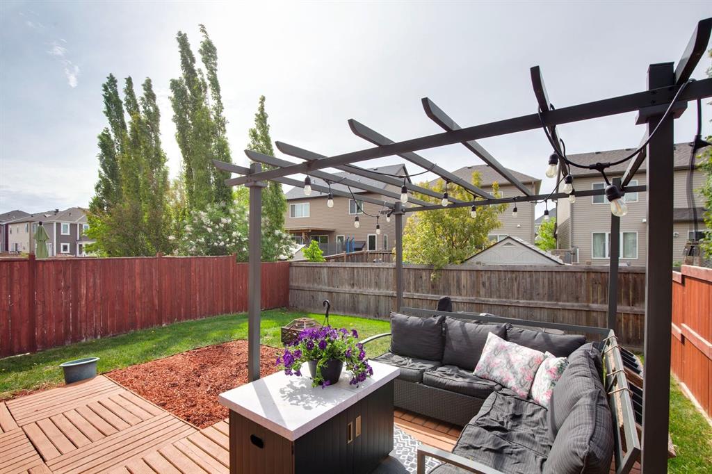 943 Windsong Drive SW, Airdrie, AB, T4B 0N5 photo 3