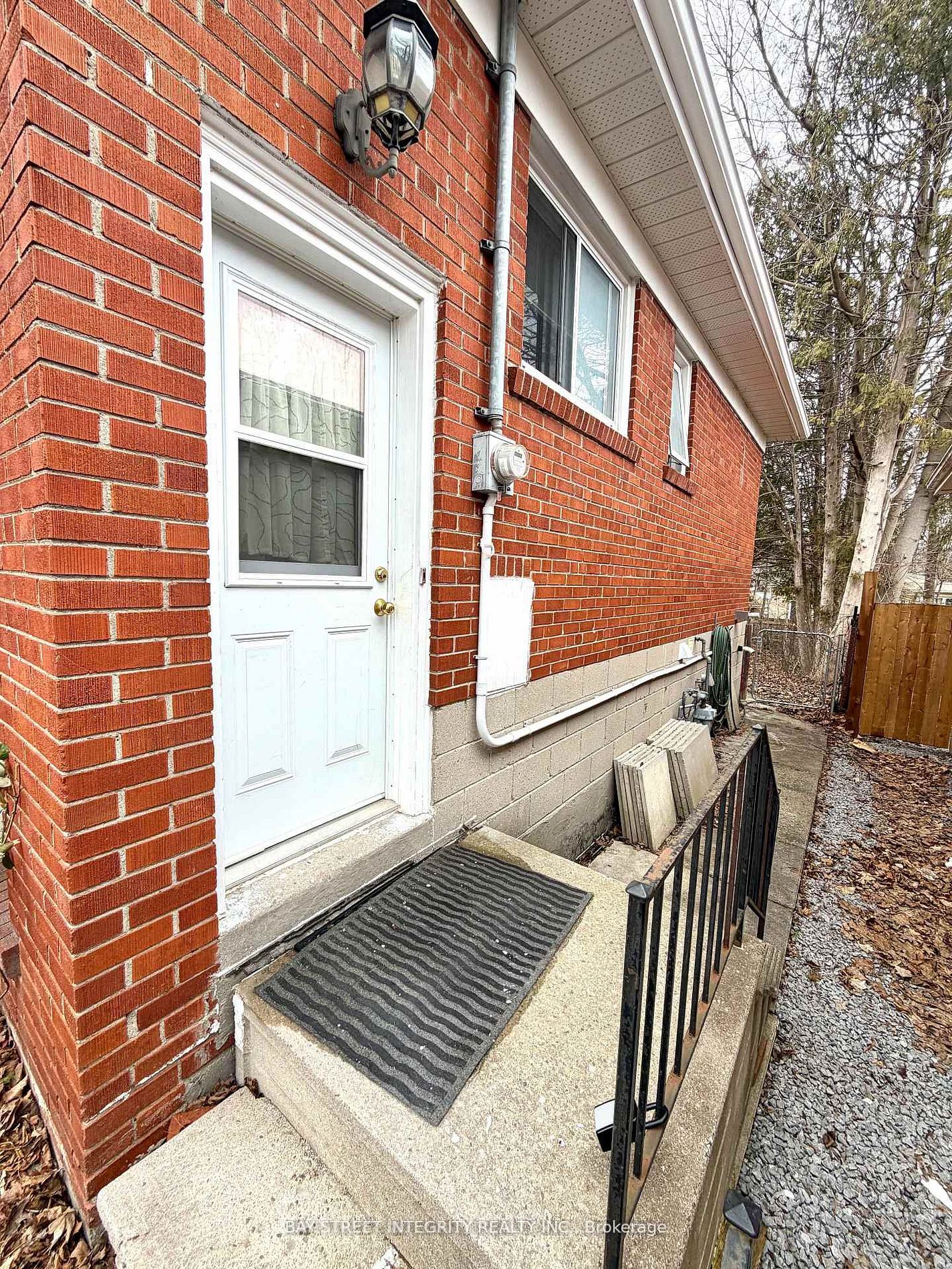 Additional image 2 of Lowerfl-73 Boothbay Crescent, Newmarket, ON, L3Y 1Y6