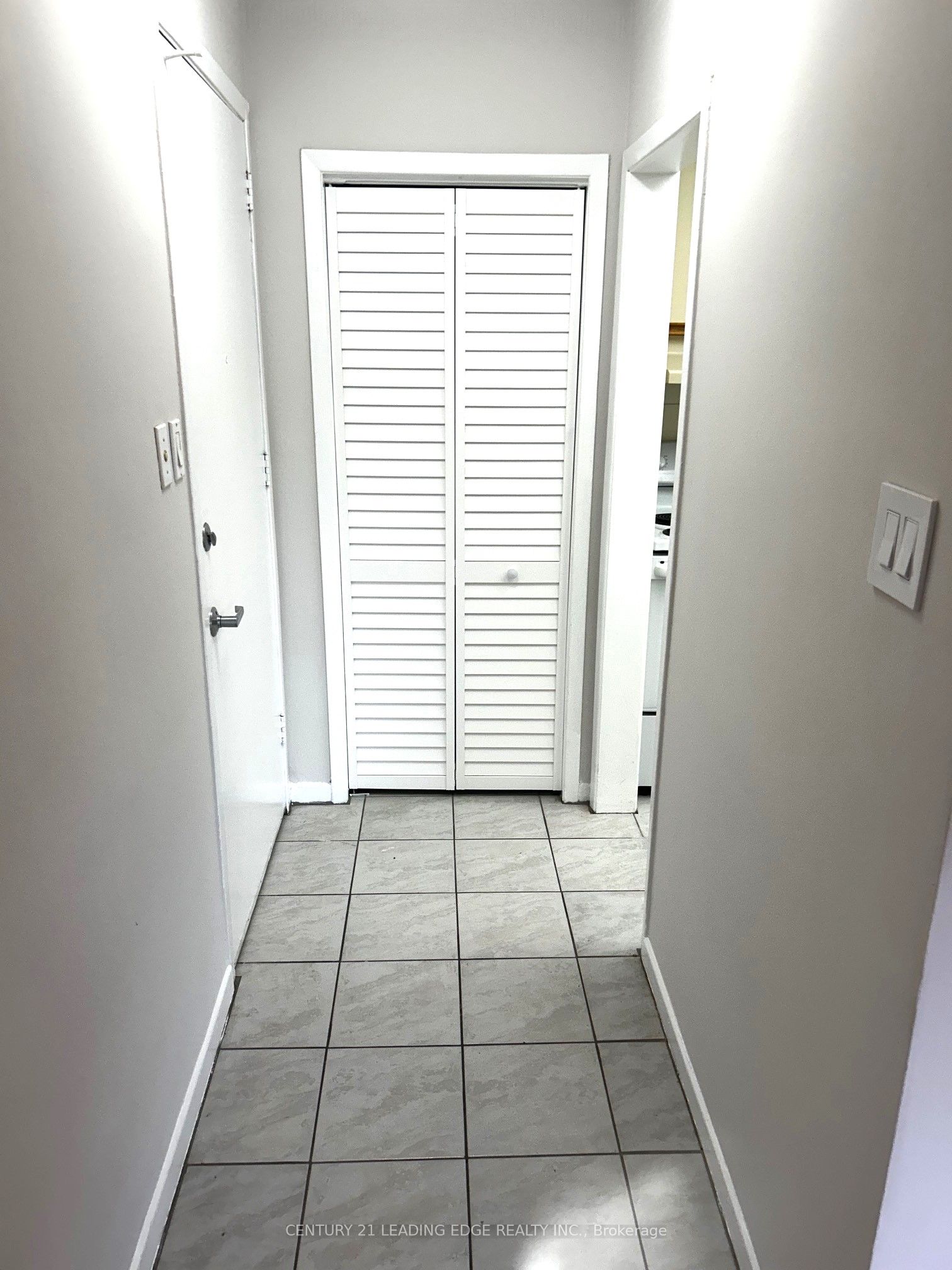 A-1013 Pape Avenue, Toronto, ON, M4K 3V8