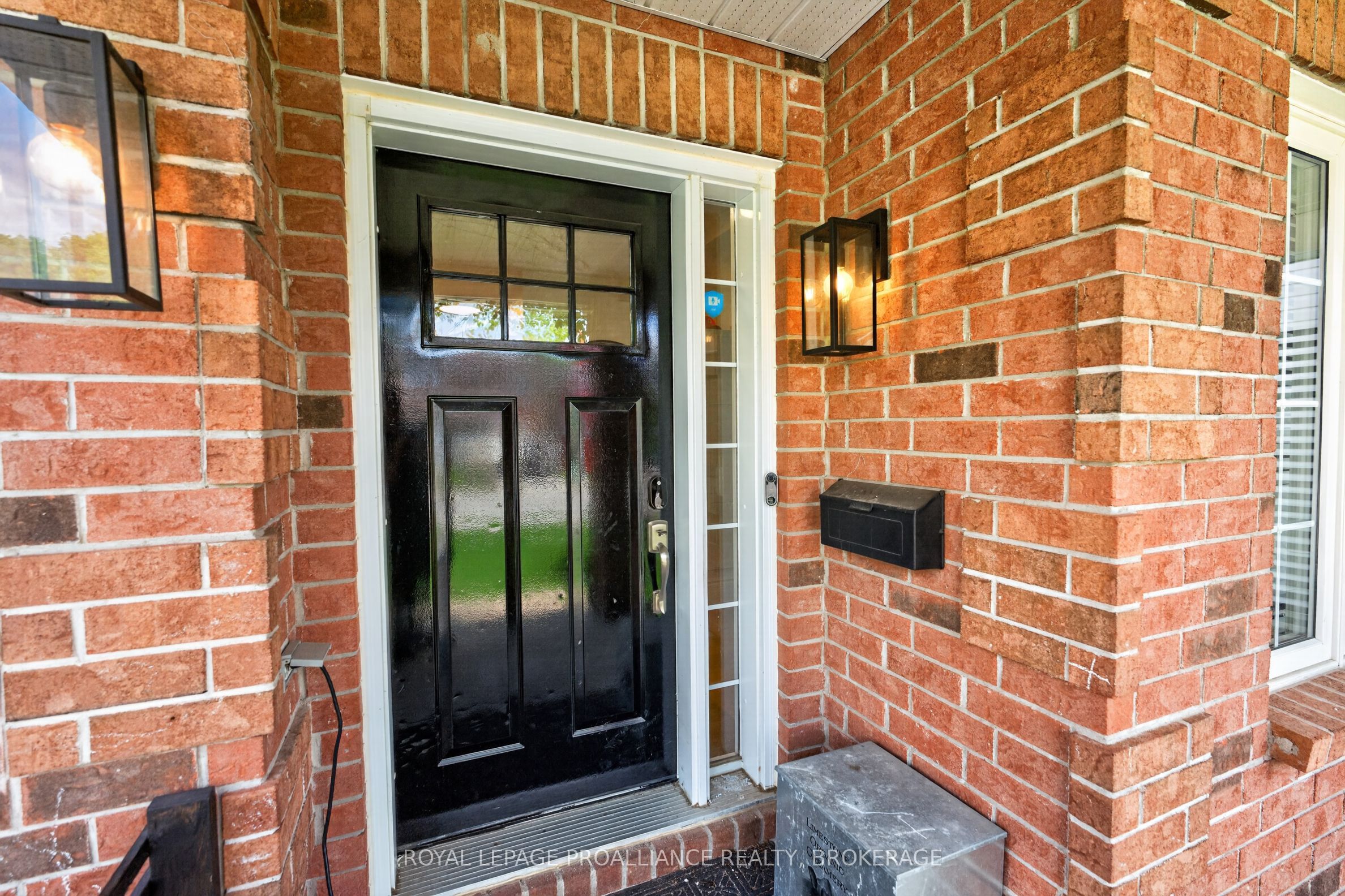 87 Dalgleish Avenue, Kingston, ON, K7K 7E1 photo 2