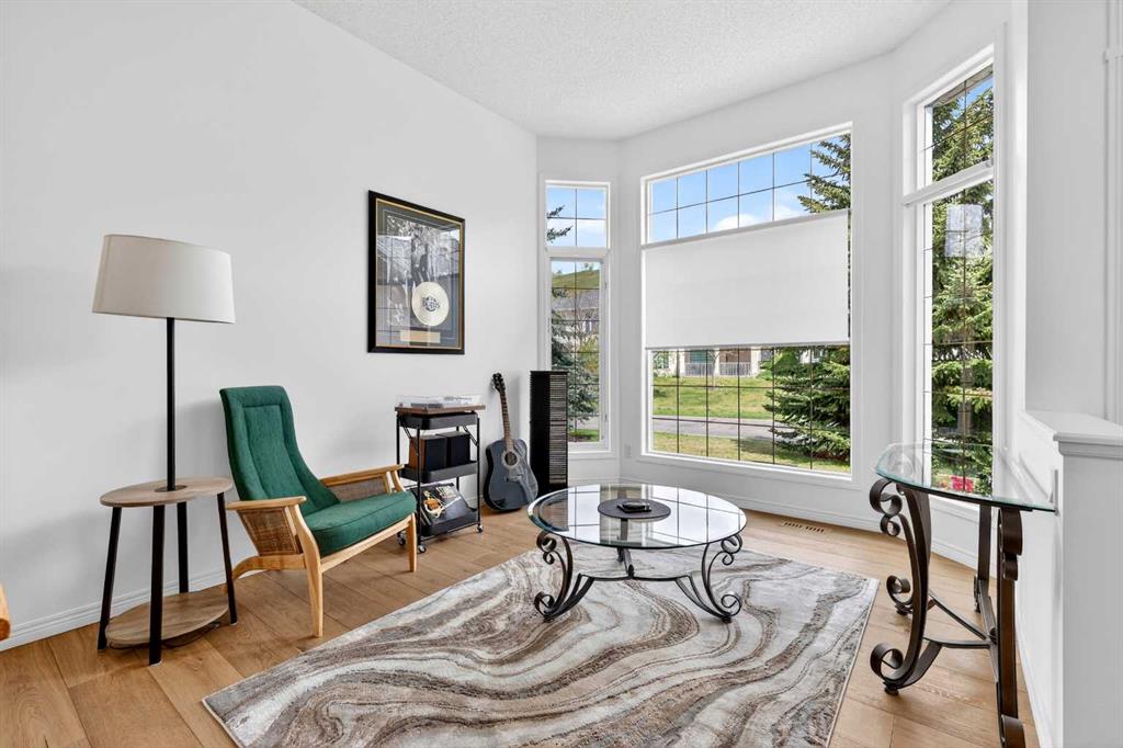 18 Eagleview Place, Cochrane, AB, T4C 1P8 photo 5