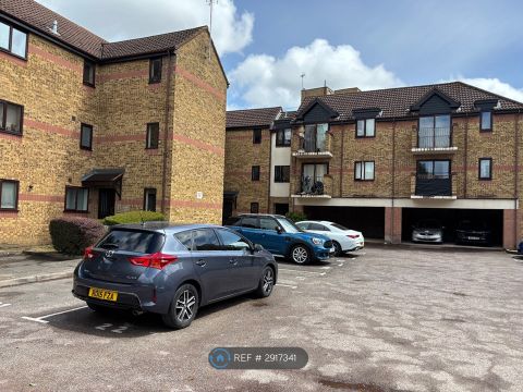 Bentinck Road, West Drayton UB7