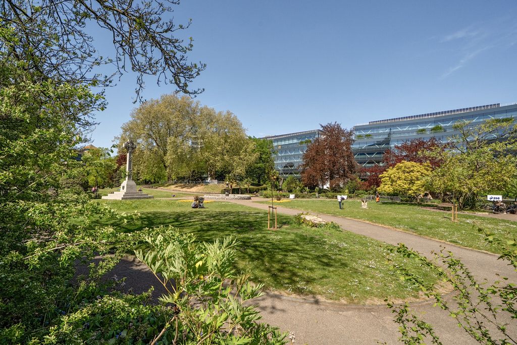 Additional image 23 of 2 bed flat for saleAbbots Walk, Reading, Berkshire RG1