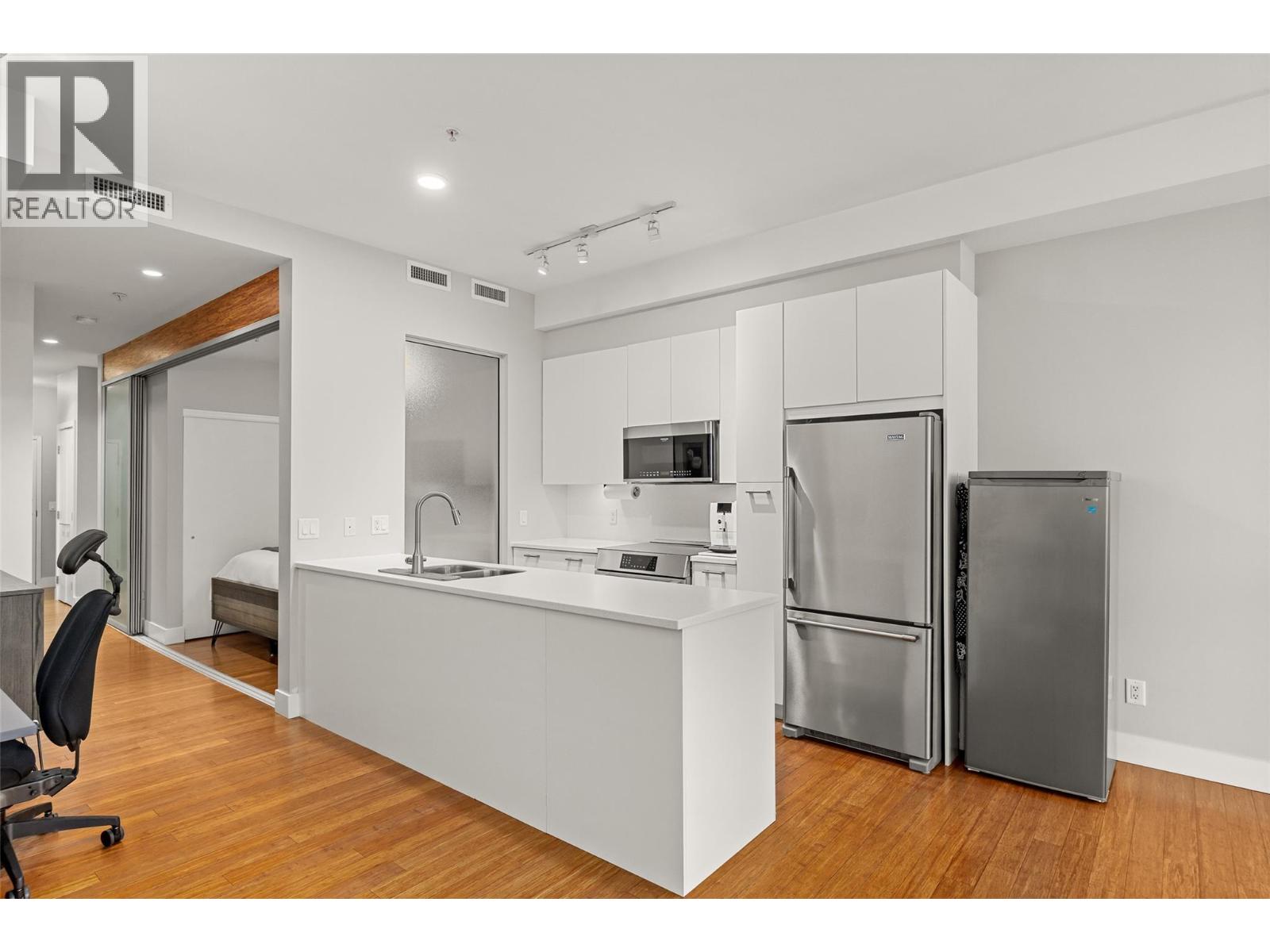 Additional image 2 of 214-1289 Ellis Street, Kelowna, BC, V1Y1Z6