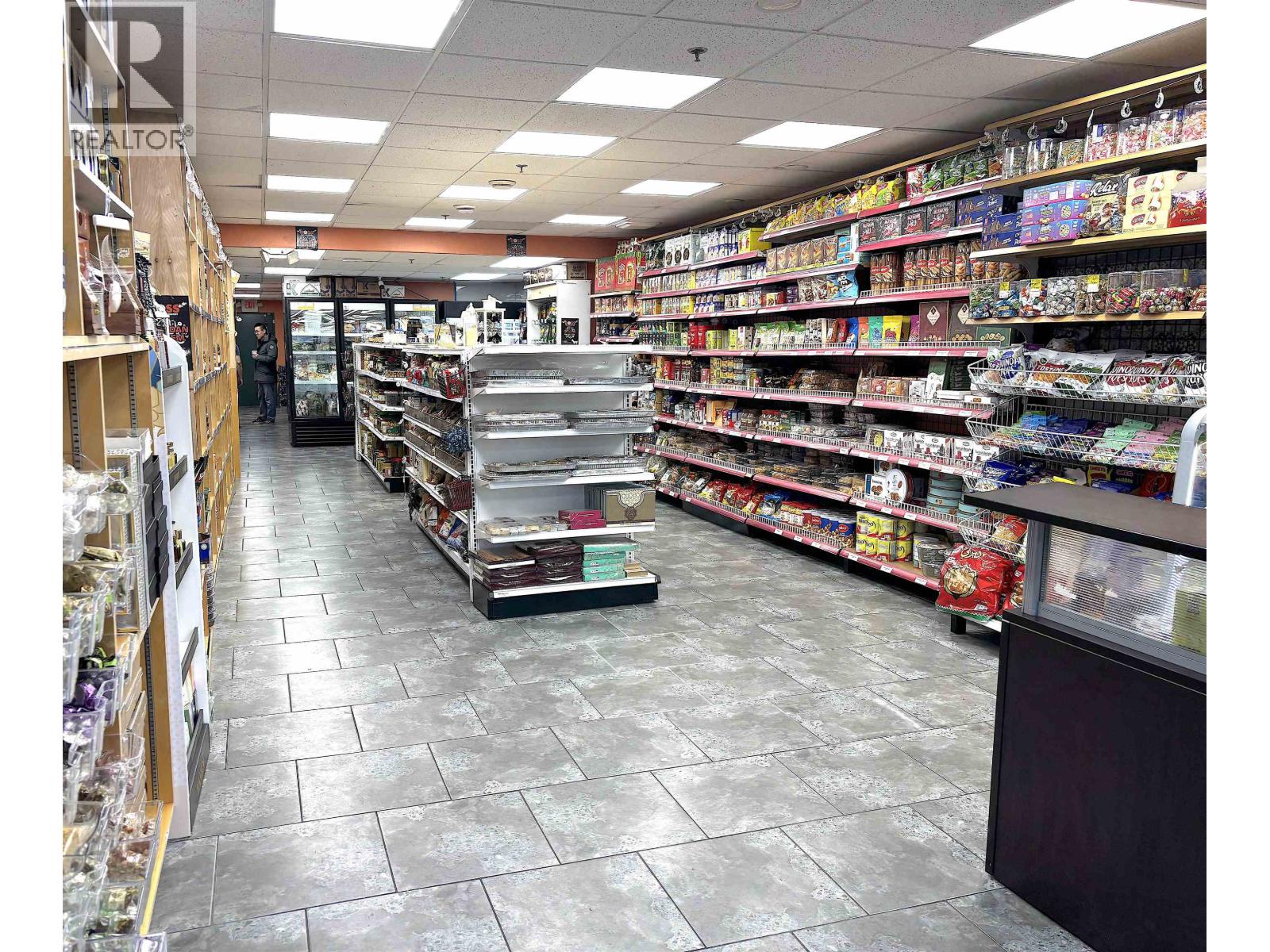 Additional image 4 of 3216 W Broadway West, Vancouver, BC, V6K2H4