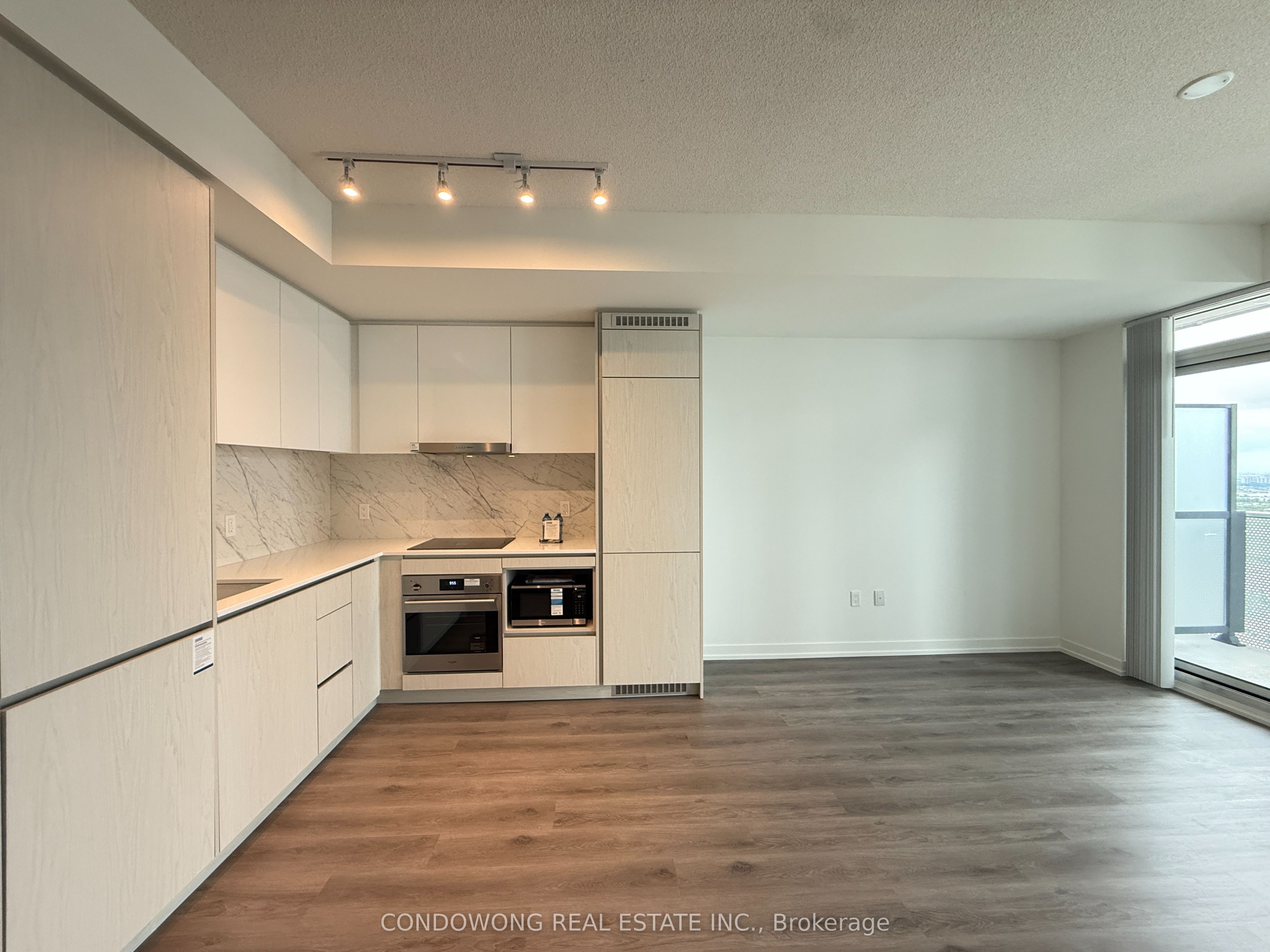2603-28 Interchange Way, Vaughan, ON, M5V 3W2
