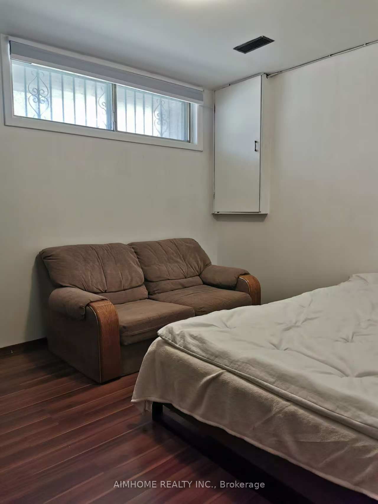 Additional image 5 of Basement-137A Markham Street, Toronto, ON, M6J 2G4