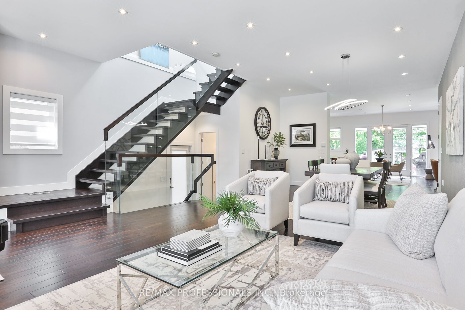 Additional image 3 of 54 Renown Road, Toronto, ON, M9A 2E5