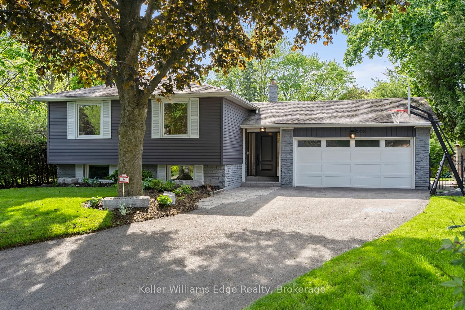 2213 Sunnyvale Drive, Oakville, ON, L6L 1W6 photo 2