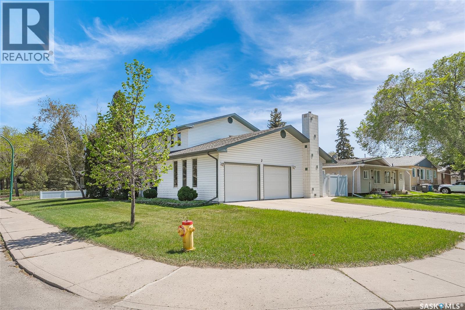 2 Cambridge Crescent, Saskatoon, SK, S7H3P8 photo 3