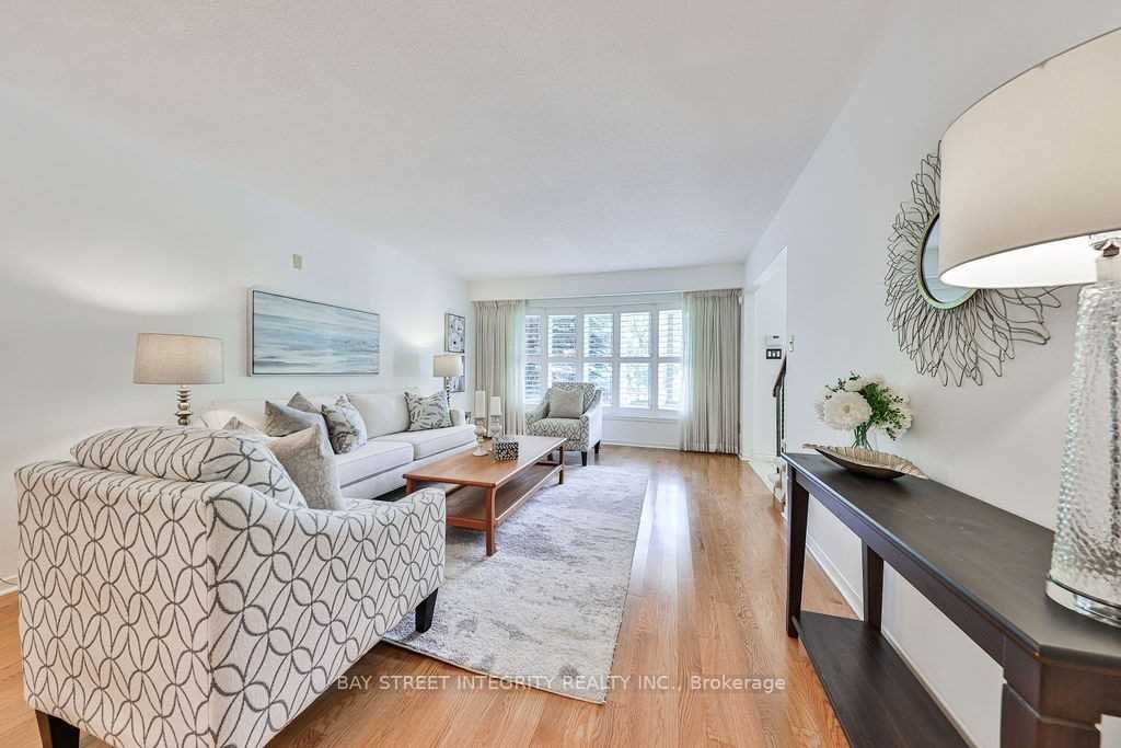 1330 Grand Boulevard, Oakville, ON, L6H 2X6 photo 4