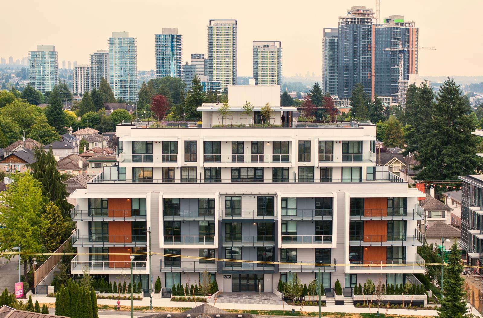 202-8398 Oak Street, Vancouver, BC, V6P 0L9